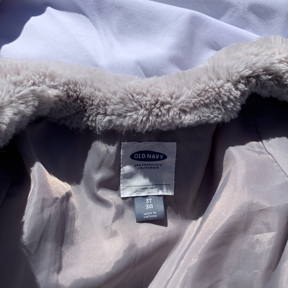 2 Girls coat/Jacket size 12 months and 3 T - Picture 8 of 9